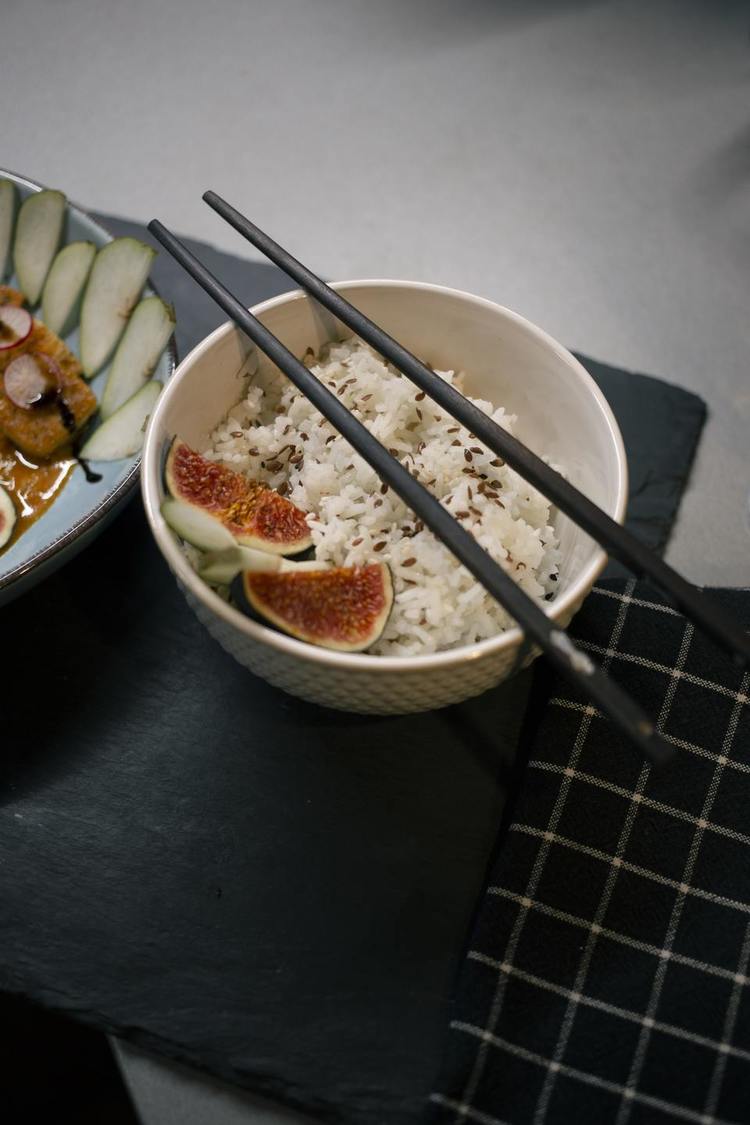 Rice Recipe - Sticky Rice with Mango, Figs and Sesame Seeds